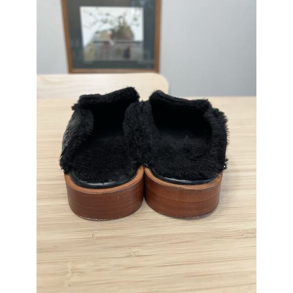Free People Black Velvet Mules with Faux fur lining. - Picture 2 of 7